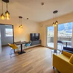 6 7 Apartment *